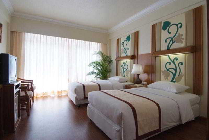 فندق فندق غولدن بيتش باتايا الغرفة الصورة